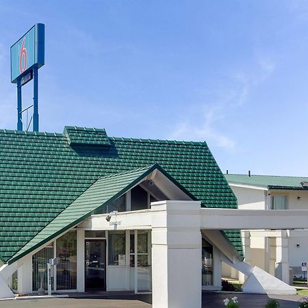Motel 6-Geneva, Oh Buitenkant foto