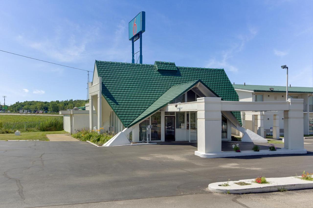 Motel 6-Geneva, Oh Buitenkant foto