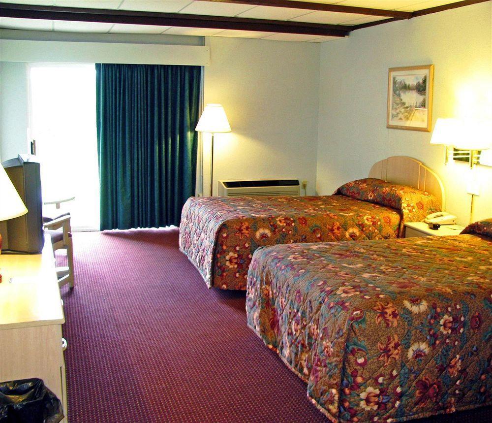 Motel 6-Geneva, Oh Buitenkant foto