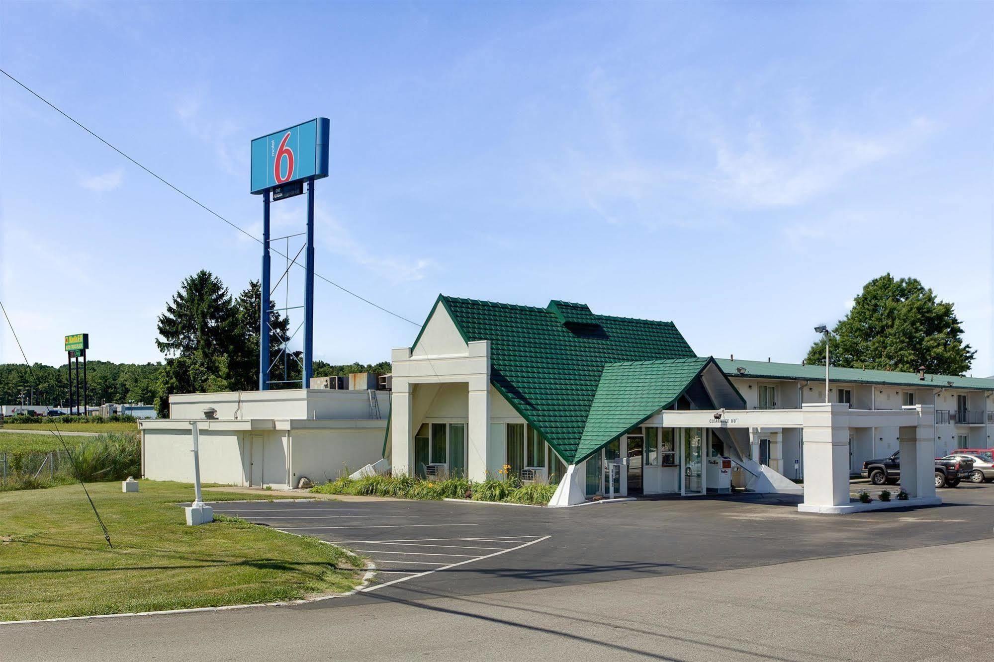 Motel 6-Geneva, Oh Buitenkant foto